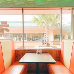 Michaelangelo's Pizza - Michael Angelo's Pizza Place!