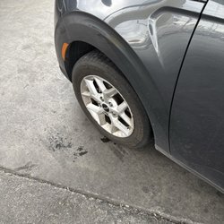 Hacienda Llantera Tire Shop