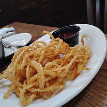 Colton's Steakhouse - Onion stranglers - American Near Me - Bardstown, Kentucky
