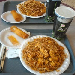 Vegan pad thai