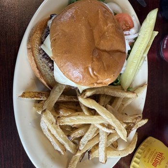 Esther's Family Diner - Diners Near Me - Fort Sumner, New Mexico