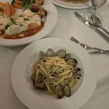 Il Tinello - Clams linguine half portion - Italian Near Me - New York, New York