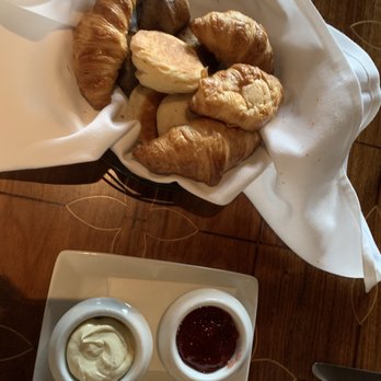 Eleven - Bread basket - New American Near Me - Pittsburgh, Pennsylvania Eleven - Bread basket - New American Near Me - Pittsburgh, Pennsylvania