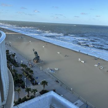 Hilton Virginia Beach Oceanfront - Ocean view Neptune god of sea statute below - Hotels Near Me - Virginia Beach, Virginia Hilton Virginia Beach Oceanfront - Ocean view Neptune god of sea statute below - Hotels Near Me - Virginia Beach, Virginia
