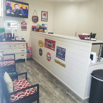 Northwest Auto and Machine - Our customer waiting area - Auto Repair Near Me - Fort Wayne, Indiana Northwest Auto and Machine - Our customer waiting area - Auto Repair Near Me - Fort Wayne, Indiana