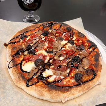 OYE: Pizza-crafting with Ship Creek Brewing! - Pizza & beer is the best combo - Yelp Events Near Me - Anchorage, Alaska OYE: Pizza-crafting with Ship Creek Brewing! - Pizza & beer is the best combo - Yelp Events Near Me - Anchorage, Alaska