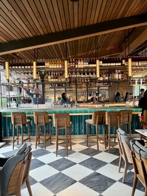 Marigold by Jean-Georges by null