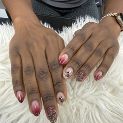 Acryliq Nails