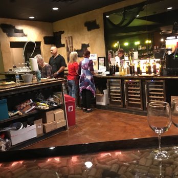 N2 Vino - people in a wine bar - Wineries Near Me - Lake Worth, Texas N2 Vino - people in a wine bar - Wineries Near Me - Lake Worth, Texas
