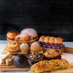 85°C Bakery Cafe - Bakersfield