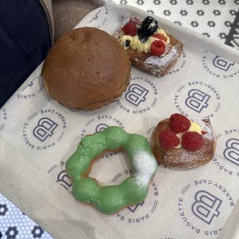 Paris Baguette - Bakeries Near Me - Novi, Michigan Paris Baguette - Bakeries Near Me - Novi, Michigan