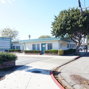 Davis Chiropractic - Davis Chiropractic Office - Chiropractors Near Me - Salinas, California