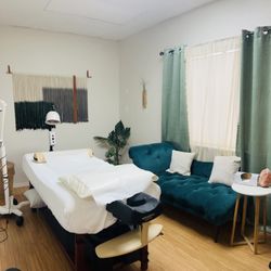 The Lafayette Acupuncture Center - Treatment Room