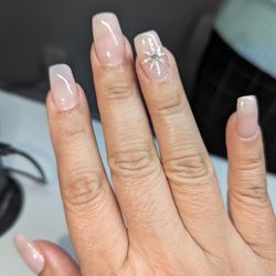 Diamond Nails and Spa