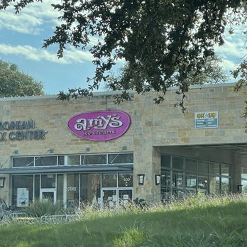 Amy's Ice Creams - the outside of the building - Ice Cream & Frozen Yogurt Near Me - Austin, Texas