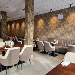Chef’s Mahal By Mannan - Contemporary dining space