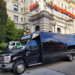 Santa Rosa Party Bus - Group excursion