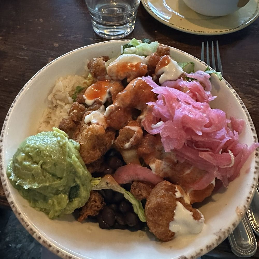 Buffalo cauliflower bowl
