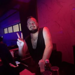 Rich's Houston - Scotty !!!!       THE MOST AMAZING BARTENDER!!!!