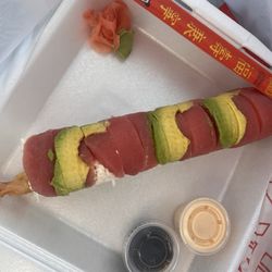 Fujiyama Japanese Cuisine - Utah Roll