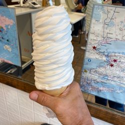 Chill & Grill - Small soft serve in a cone