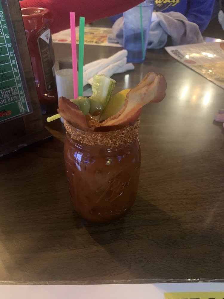 MAXIMUS RESTAURANT & SPORTS BAR Updated October 2024 50 Photos & 20