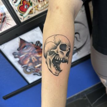 Sapphire Tattoo Studio - Tattoo Near Me - Las Vegas, Nevada Sapphire Tattoo Studio - Tattoo Near Me - Las Vegas, Nevada