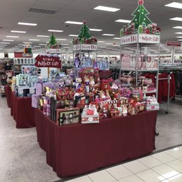 Check out the awesome Christmas gift giving merchandise at your local Burlington in Hollywood Florida at 755 S State Rd 7 Check out the awesome Christmas gift giving merchandise at your local Burlington in Hollywood Florida at 755 S State Rd 7
