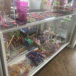 La Monarca Cravings - Front counter