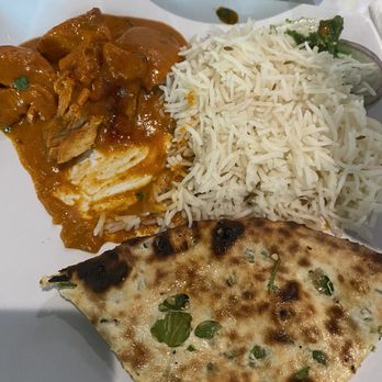Tandoori Lounge - Chicken Tikka Masala and Bullet Naan - Indian Near Me - Austin, Texas Tandoori Lounge - Chicken Tikka Masala and Bullet Naan - Indian Near Me - Austin, Texas