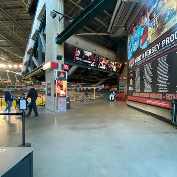 Chase Field - Before the game - Stadiums & Arenas Near Me - Phoenix, Arizona