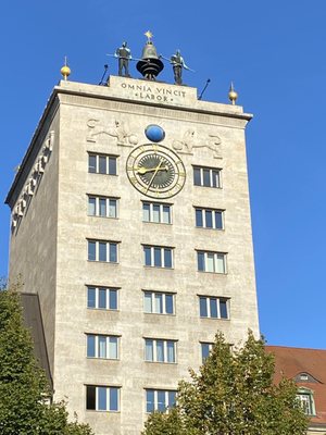 Krochhochhaus by null