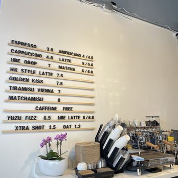 Cros Croissanterie - Coffee & Tea Near Me - Markham, Ontario