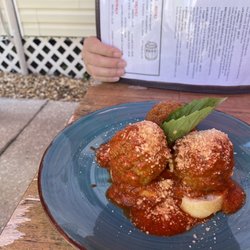 Pizza Gorda - Meatball appetizer was so good! Three meatballs with delicious sauce on little pieces of bread.