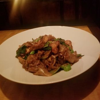 Topaz Thai Authentic - Pad See Eew - Thai Near Me - New York, New York Topaz Thai Authentic - Pad See Eew - Thai Near Me - New York, New York
