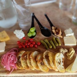 Elé Cake Co - Cheese board