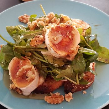 Frachtraum - "Veggie Segler" mit Ziegenkäse - Cafes Near Me - Hamburg, HH Frachtraum - "Veggie Segler" mit Ziegenkäse - Cafes Near Me - Hamburg, HH
