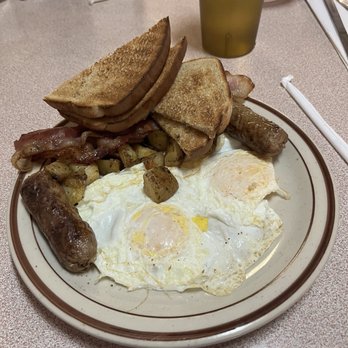 Diane's Coffee Shop - Fisherman's platter - Coffee & Tea Near Me - Dexter, New York