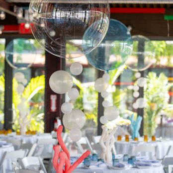 Balloon and Color - Beach theme table arrangements - Balloon Services Near Me Balloon and Color - Beach theme table arrangements - Balloon Services Near Me