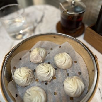 Supreme Dumplings - Seeet Sweet Taro Xiao Long Bao (6) - Shanghainese Near Me - Bellevue, Washington Supreme Dumplings - Seeet Sweet Taro Xiao Long Bao (6) - Shanghainese Near Me - Bellevue, Washington