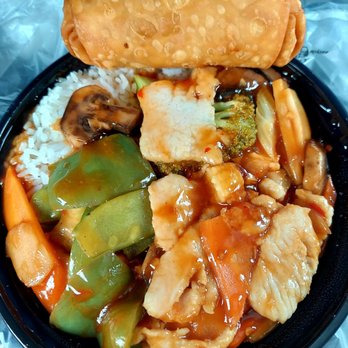 Tommy Cheng's Asian Cuisine - Chicken in garlic sauce lunch special - Asian Fusion Near Me - Wayne, New Jersey Tommy Cheng's Asian Cuisine - Chicken in garlic sauce lunch special - Asian Fusion Near Me - Wayne, New Jersey
