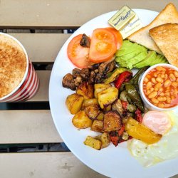 Food 4 Thought - Vegetarian Breakfast Platter & Chai Latte (with oat milk)