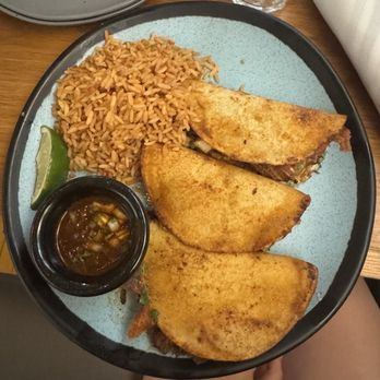 La Vecina Taqueria - Quesabirria - Tacos Near Me - Newport, Rhode Island