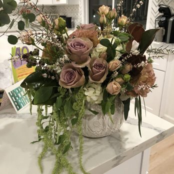 Bougie Twigs & Blooms - Floral Designers Near Me