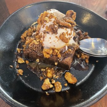 Ford's Garage Oviedo - Brownie sundae - Burgers Near Me - Oviedo, Florida
