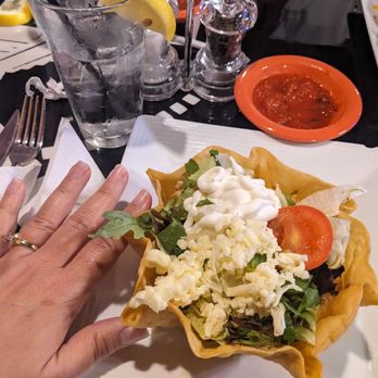 Tulum Bar & Grill - Chicken taco salad - Mexican Near Me - Winston-Salem, North Carolina