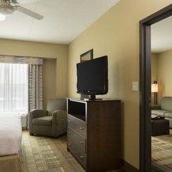 Homewood Suites by Hilton Coralville - Iowa River Landing, IA - Guest room