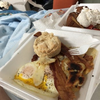 Broken Yolk Cafe - Breakfast & Brunch Near Me - Orange, California