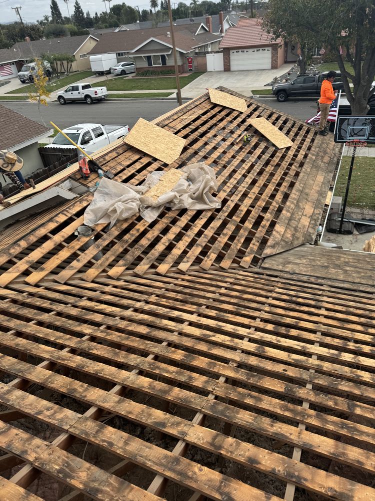 Slide of Medina Pro Roofing