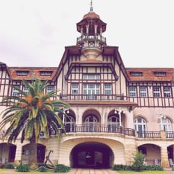 Club de Regatas la Marina - La fachada del club. Una arquitectura hermosa.